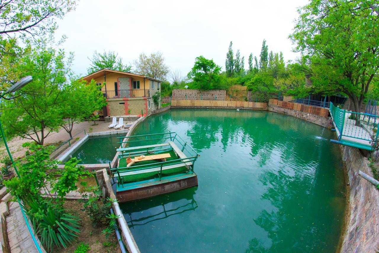 Hotel Amiran'S Lake Tbilisi Zewnętrze zdjęcie