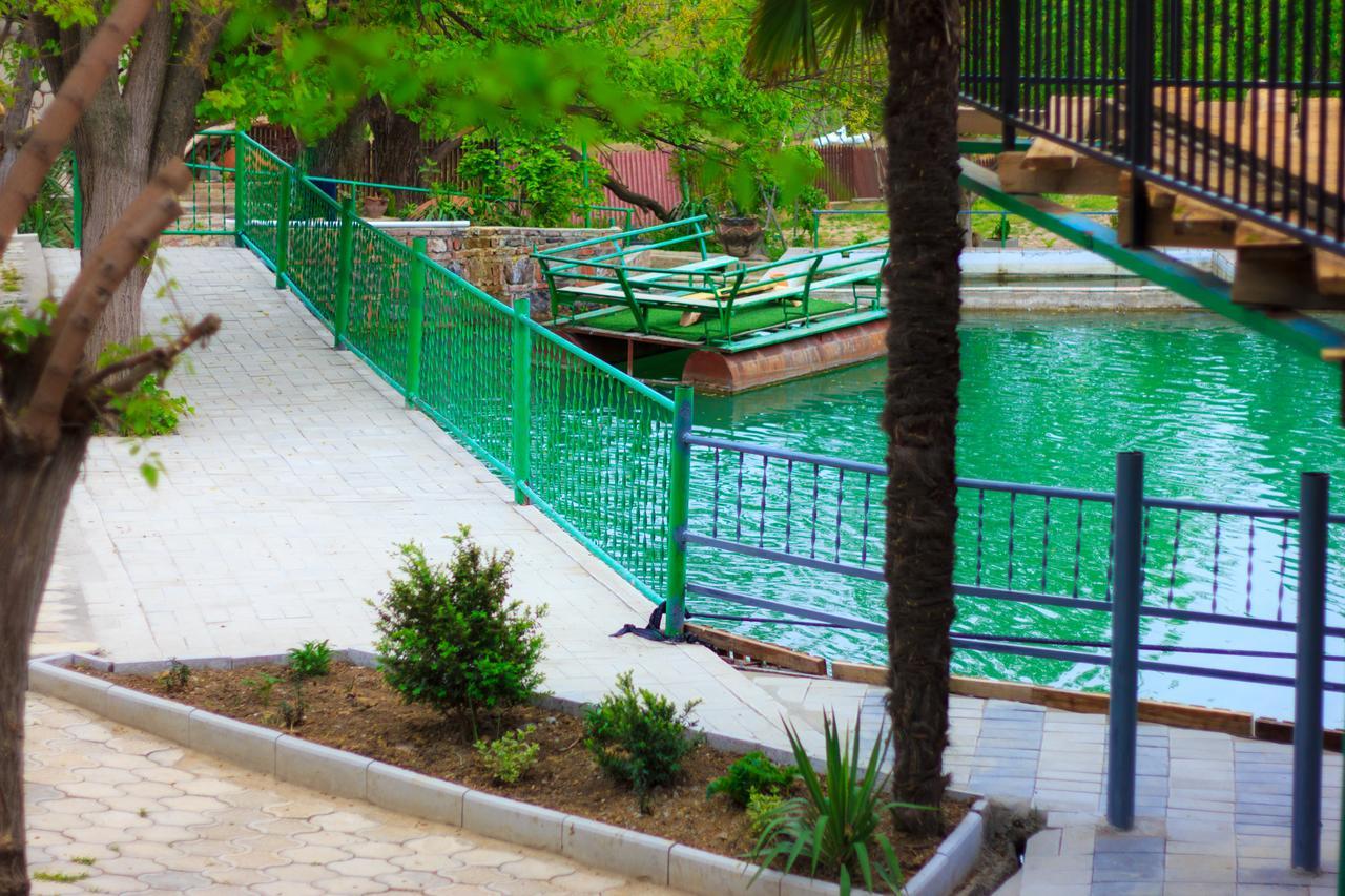 Hotel Amiran'S Lake Tbilisi Zewnętrze zdjęcie